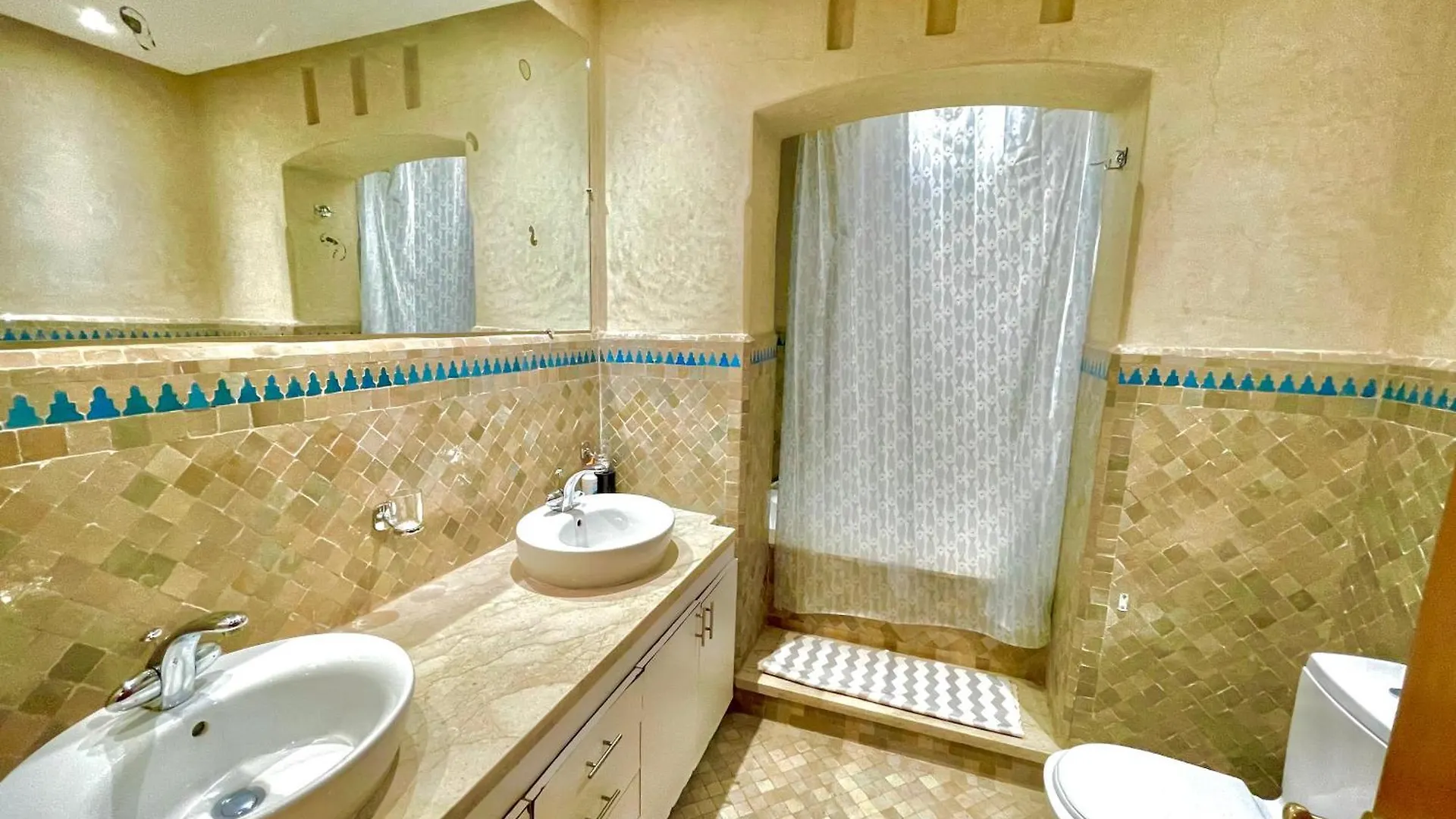 Apartment Appartement Le Jardin Avec Piscine Lahebichate